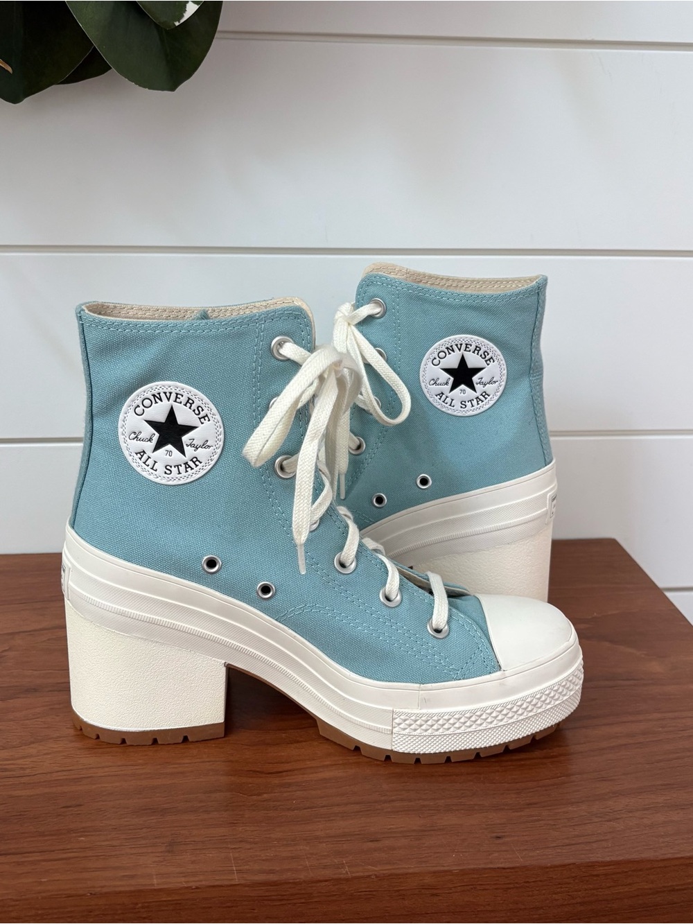 Converse Chuck 70 De Luxe Heel Womenโs Sz 8 Infinity Pool Blue High Top Sneakers